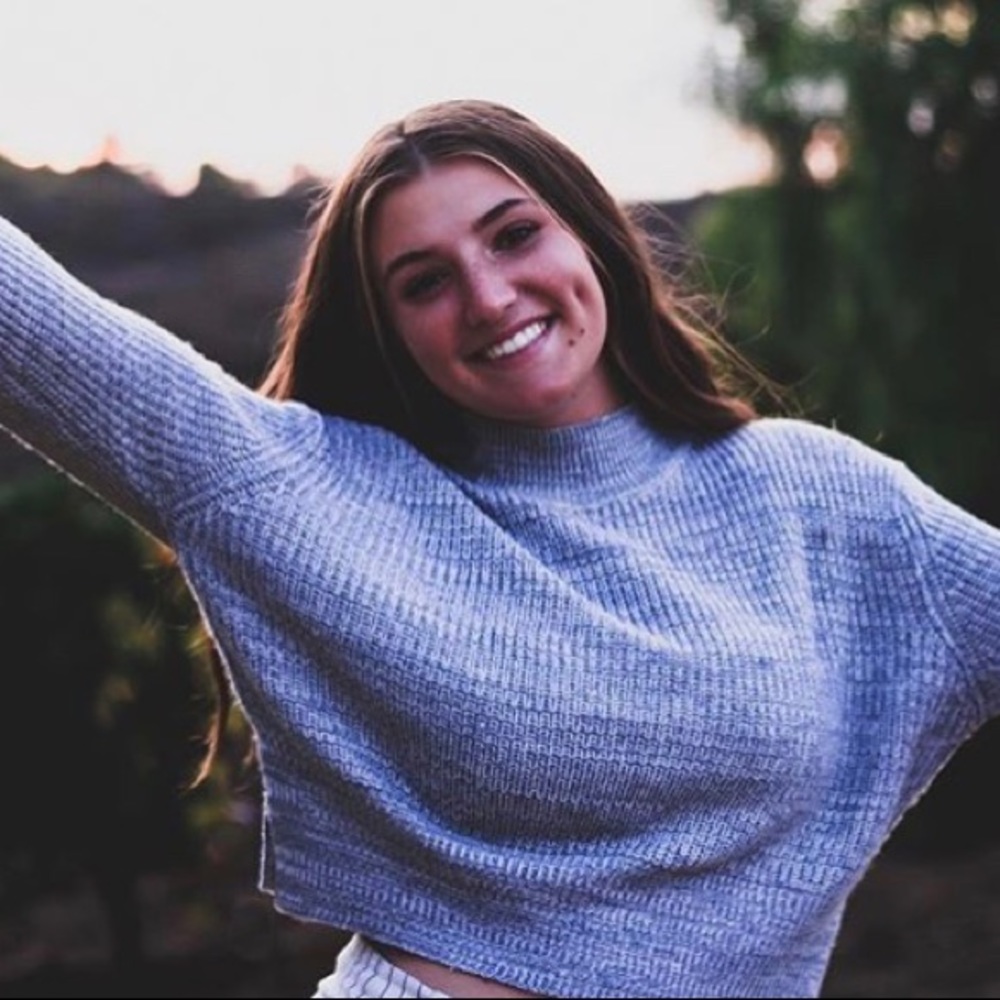 Meet your Posher, Alex